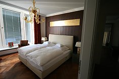 Bedrooms & Boudoir